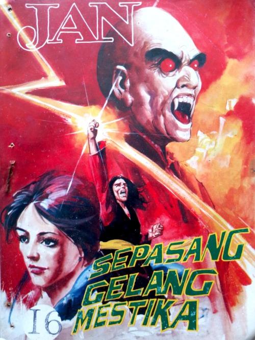 SEPASANG GELANG MESTIKA